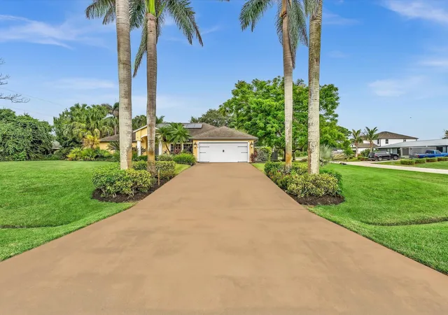 Photo 4 of Single family home for sale at 1918 SW Bellevue Ave, Port Saint Lucie, FL 34953 | MLS# B26083329 | Listing updated on 2026-10-02