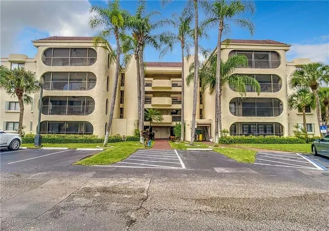 Photo 3 of Condo for sale at 6342 Longboat Ln W #403, Boca Raton, FL 33433 | MLS# B26083349 | Listing updated on 2026-10-02