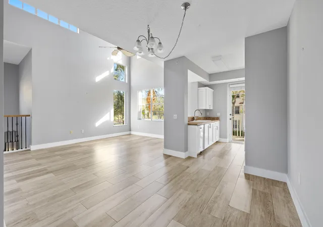 Photo 3 of Townhouse for sale at 1116 University Blvd #21, Jupiter, FL 33458 | MLS# B26083564 | Listing updated on 2026-10-10