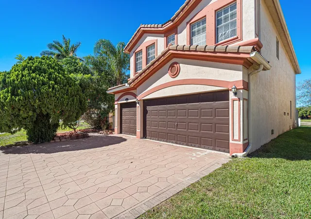 Photo 1 of Single family home for sale at 10633 Old Hammock Way, Wellington, FL 33414 | MLS# B26083573 | Listing updated on 2026-10-10