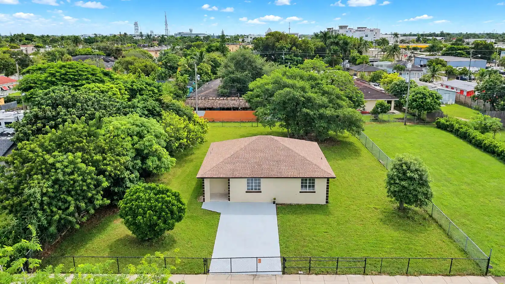 Photo 1 of Single family home for sale at 105 Nw 5th Avenue, Homestead, FL 33030 | MLS# B26083588 | Listing updated on 2026-10-20