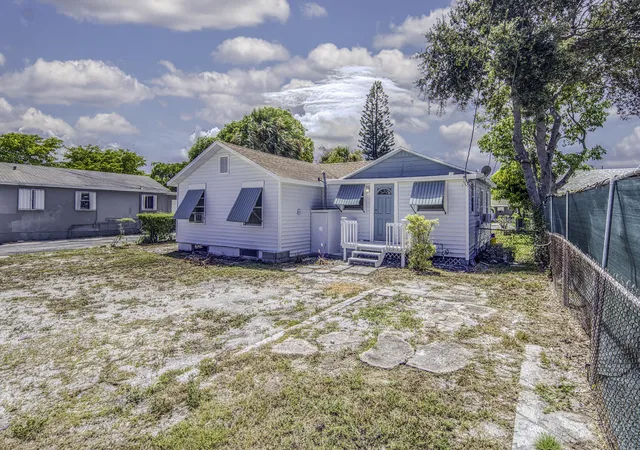 Photo 1 of Multi family home for sale at 708 N H St, Lake Worth Beach, FL 33460 | MLS# B26083673 | Listing updated on 2026-10-02