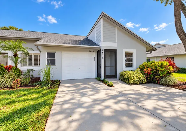 Photo 1 of Single family home for sale at 8625 Flamingo Dr, Boca Raton, FL 33496 | MLS# B26083693 | Listing updated on 2026-10-02