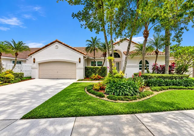 Photo 1 of Single family home for sale at 788 Lake Blvd, Weston, FL 33326 | MLS# B26083700 | Listing updated on 2026-10-09
