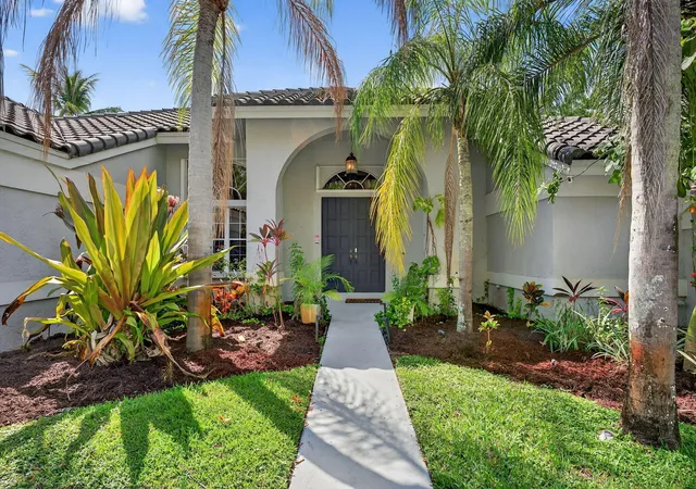 Photo 2 of Single family home for sale at 10738 Santa Rosa Dr, Boca Raton, FL 33498 | MLS# B26083710 | Listing updated on 2026-10-09