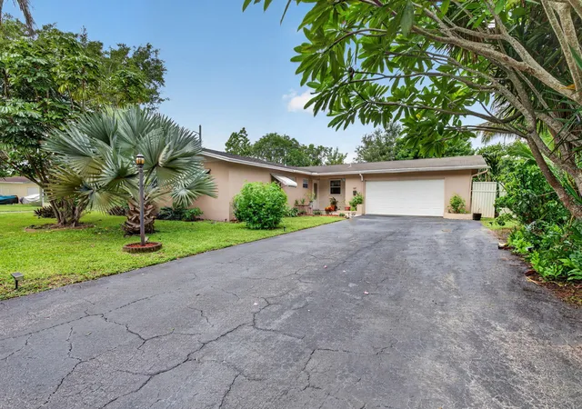 Single family home for sale at 167 NW 49th Avenue, Plantation, FL 33317 | MLS# B26083722