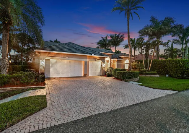 Photo 3 of Single family home for sale at 8954 Se Water Oak Pl, Jupiter, FL 33469 | MLS# B26083733 | Listing updated on 2026-10-06