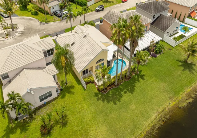 Photo 2 of Single family home for sale at 5535 Nw 54th Circle, Coconut Creek, FL 33073 | MLS# B26083757 | Listing updated on 2026-10-03