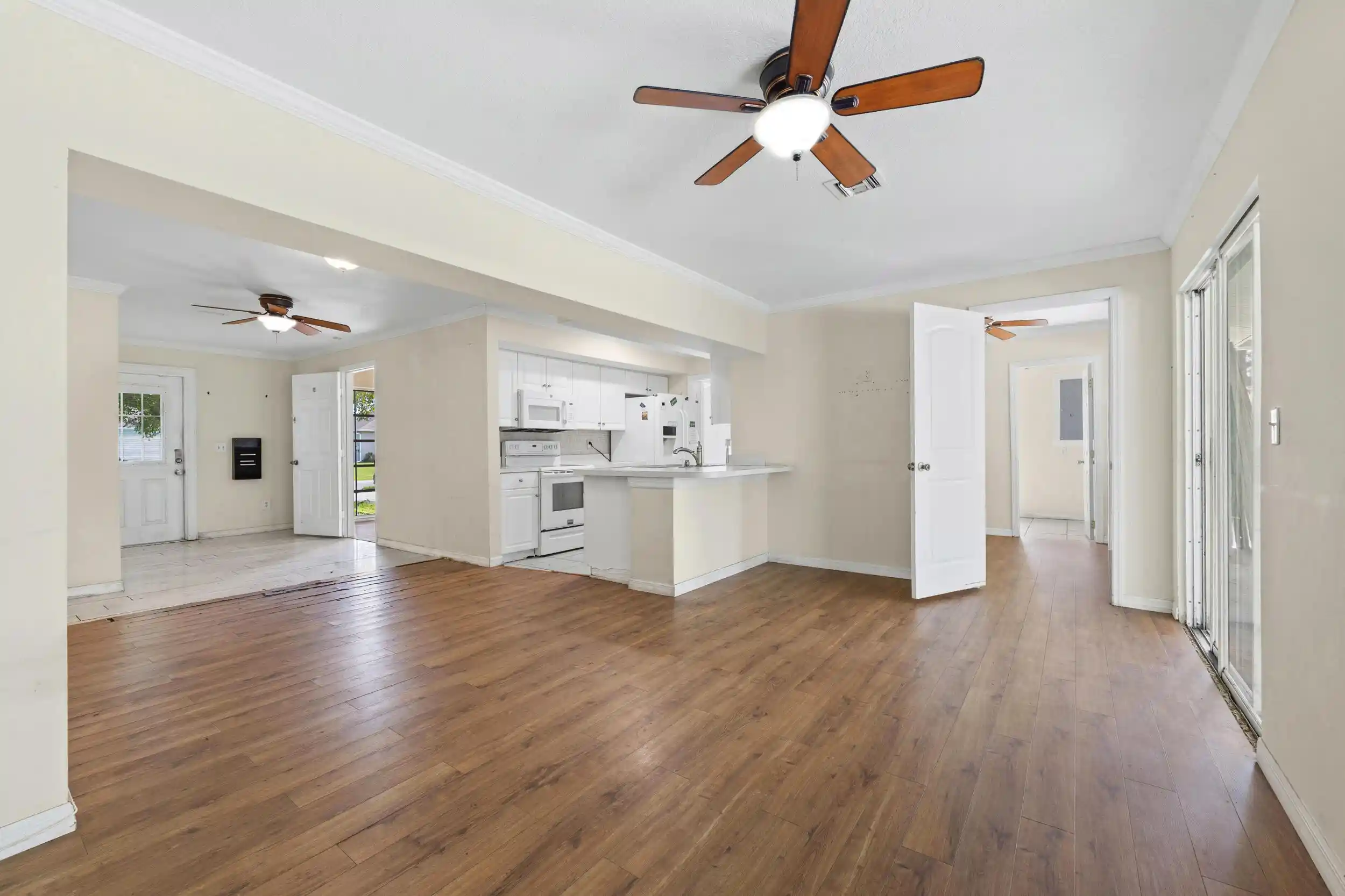 Photo 1 of Single family home for sale at 1010 Se Euclid Ln, Port Saint Lucie, FL 34983 | MLS# B26083764 | Listing updated on 2026-10-19