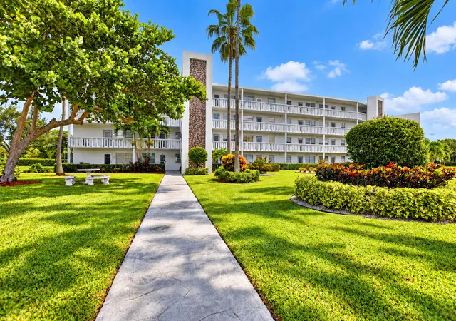 Photo 1 of Condo for sale at 4025 Swansea B #4025, Deerfield Beach, FL 33442 | MLS# B26083770 | Listing updated on 2026-10-09