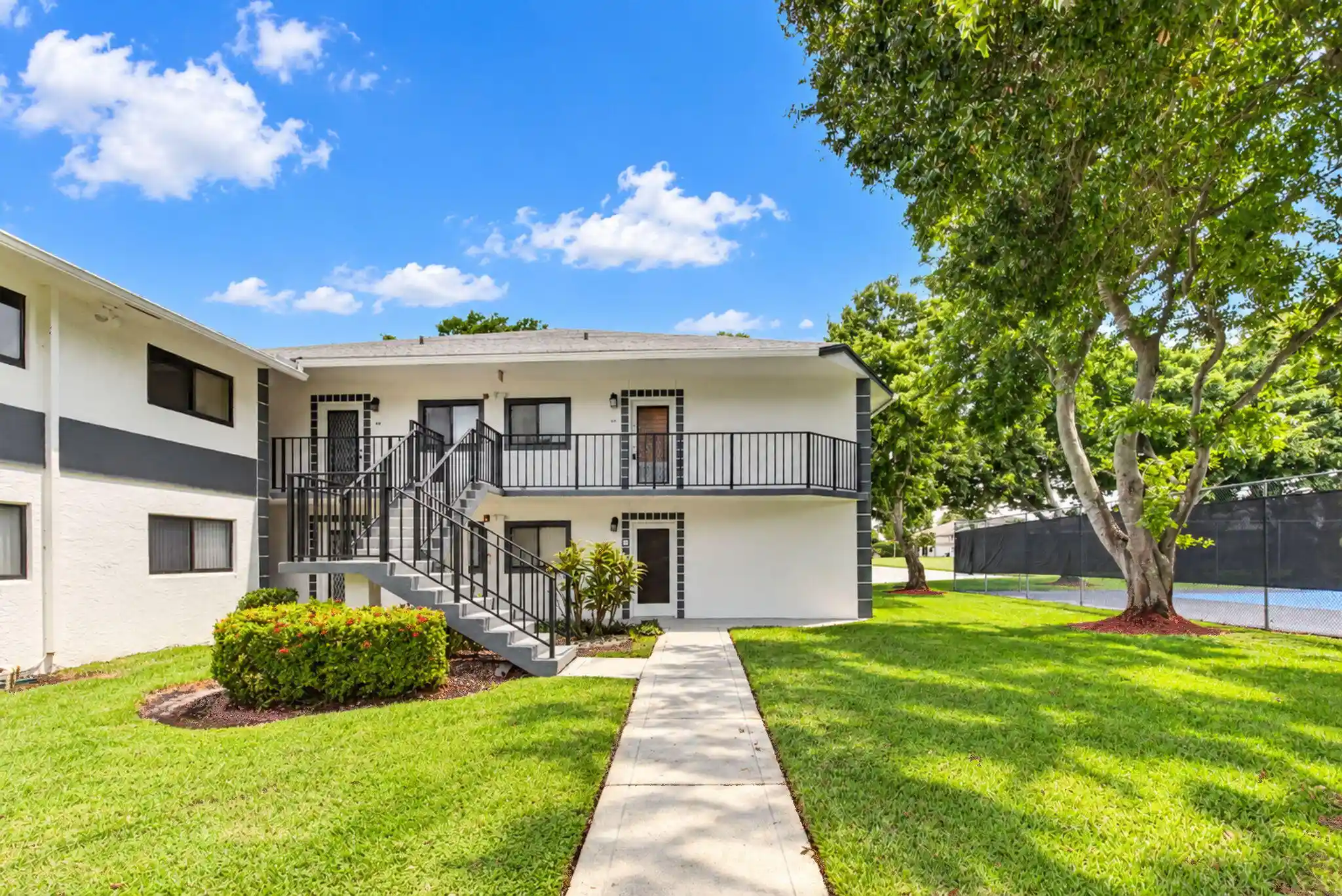 Condo for sale at 15301 Pembridge Ave #61, Delray Beach, FL 33484 | MLS# B26083780