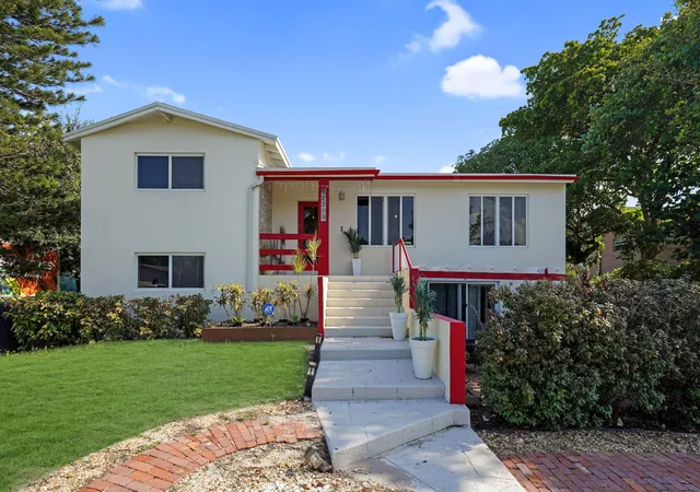 Photo 2 of Single family home for sale at 220 Nw 42nd Street, Oakland Park, FL 33309 | MLS# B26083785 | Listing updated on 2026-10-06