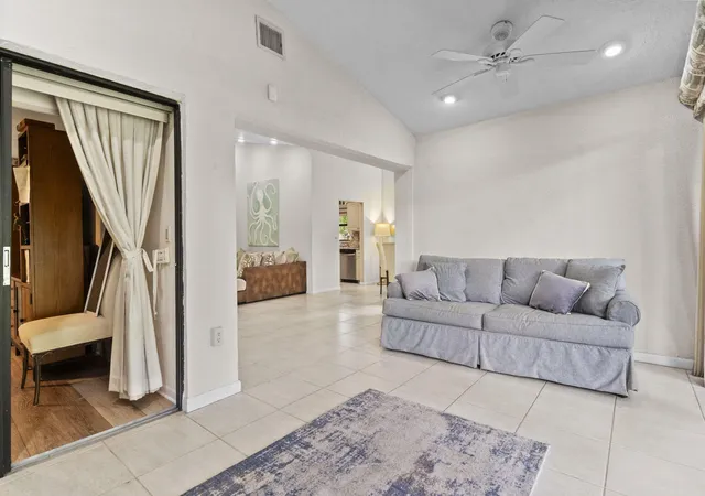 Photo 4 of Single family home for sale at 2588 Blue Sage Ave, Coconut Creek, FL 33063 | MLS# B26083857 | Listing updated on 2026-10-10