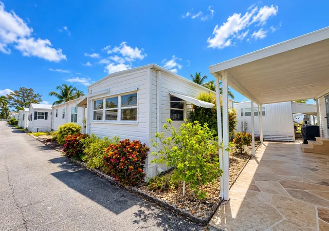 Photo 1 of Manufactured home for sale at 15 Hibiscus Dr #H, Briny Breezes, FL 33435 | MLS# B26083909 | Listing updated on 2026-10-03