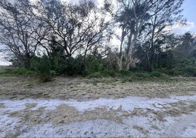 Land for sale at 4108 Sebring Lakes Blvd, Sebring, FL 33875 | MLS# B26083917