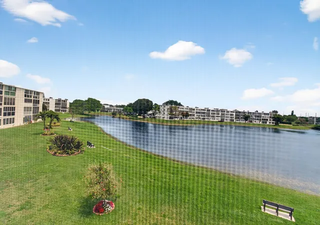 Photo 2 of Condo for sale at 1083 Oakridge U, Deerfield Beach, FL 33442 | MLS# B26083920 | Listing updated on 2026-10-06