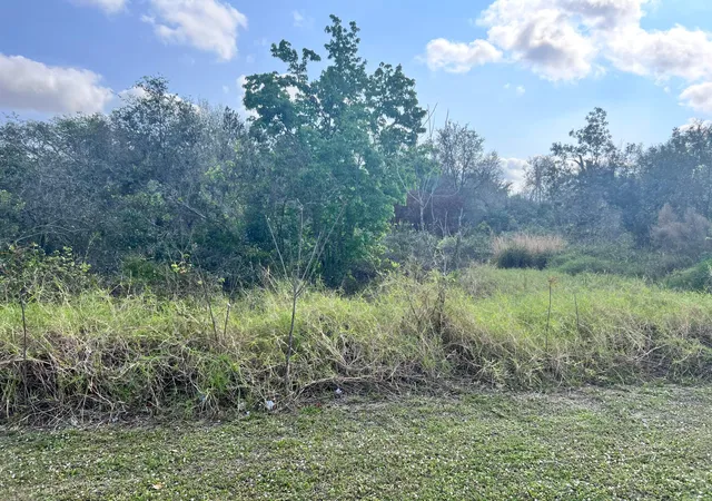 Land for sale at 13528 Hull St, Sebring, FL 33875 | MLS# B26083931