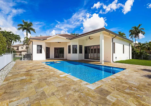 Photo 3 of Single family home for sale at 11618 Manatee Bay Ln, Wellington, FL 33449 | MLS# B26083941 | Listing updated on 2026-10-09