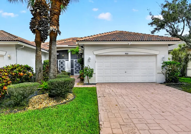 Photo 1 of Single family home for sale at 9818 Crescent View Dr S, Boynton Beach, FL 33437 | MLS# B26083946 | Listing updated on 2026-10-10