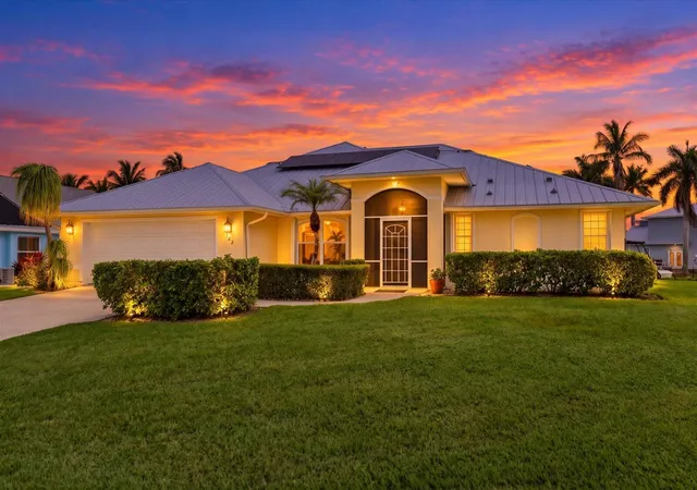 Single family home for sale at 122 Queen Frederika Ct, Hutchinson Island, FL 34949 | MLS# B26084102