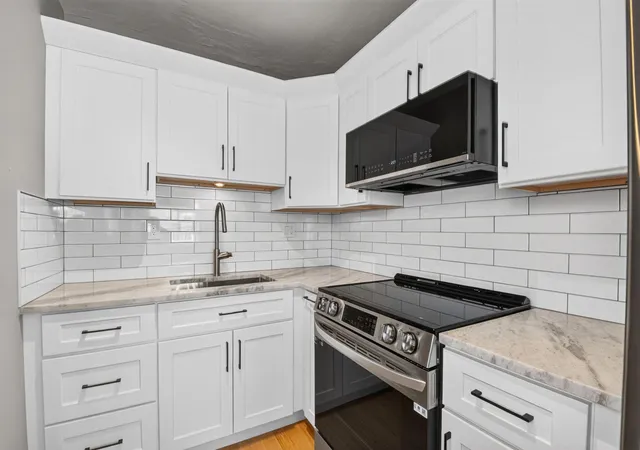 Photo 4 of Condo for sale at 2290 Sunset Ave #20, Lake Worth Beach, FL 33461 | MLS# B26084158 | Listing updated on 2026-10-05