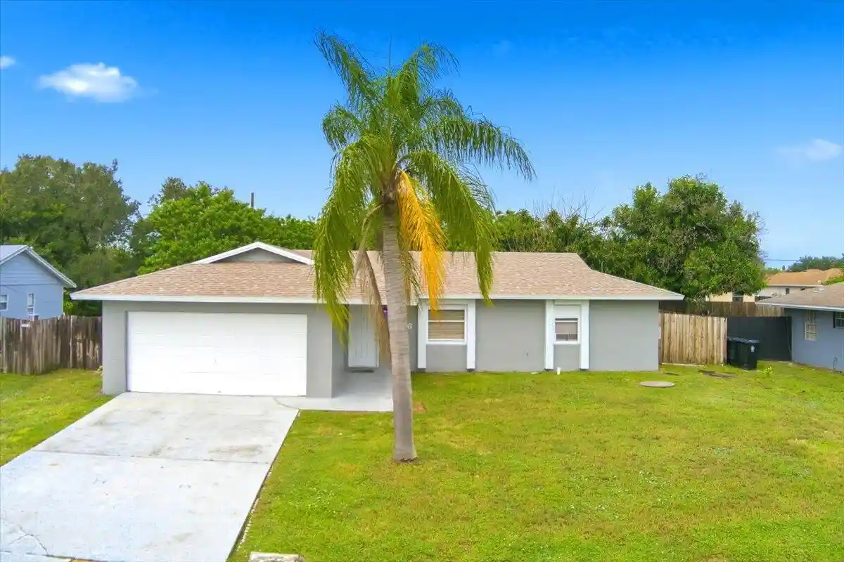Photo 1 of Single family home for sale at 2066 Se Stonecrop St, Port Saint Lucie, FL 34984 | MLS# B26084184 | Listing updated on 2026-10-23