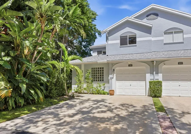 Listing Photo 3 - Condo for sale in building located at 6045 Old Ct Rd, Boca Raton, FL 33433 - Unit #401