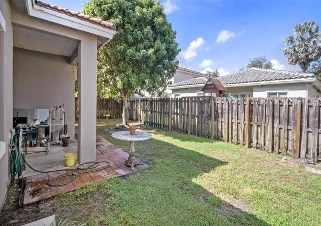 Photo 3 of Single family home for sale at 4323 Nw 44th Terrace, Coconut Creek, FL 33073 | MLS# B26084272 | Listing updated on 2026-10-08