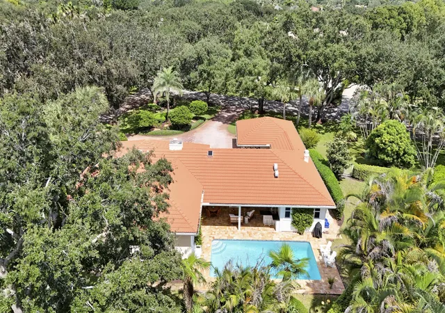 Photo 3 of Single family home for sale at 18456 Se Heritage Oaks Ln, Jupiter, FL 33469 | MLS# B26084275 | Listing updated on 2026-10-05