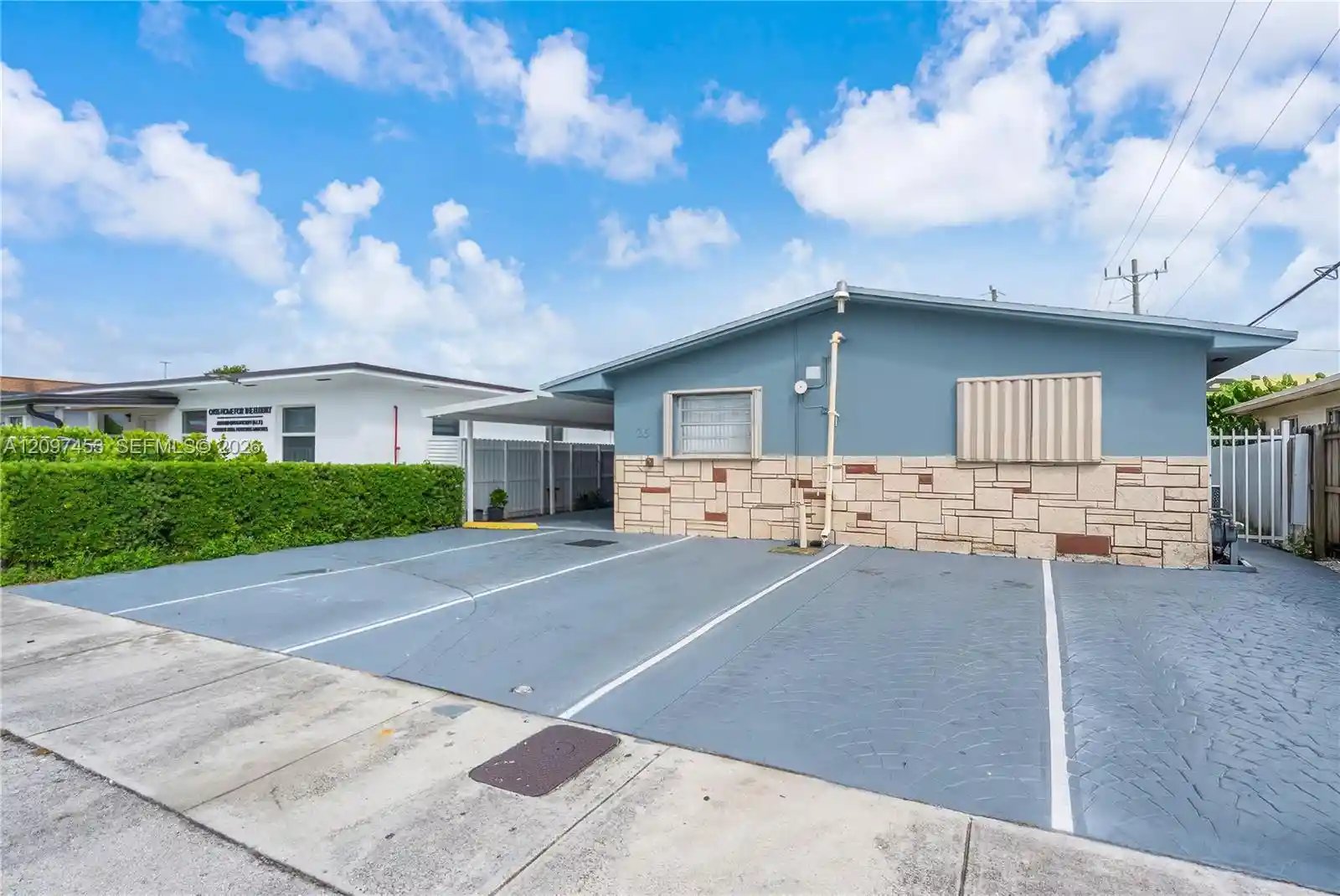 Listing Photo 1 - Condo for sale in 25 W 26th St located at 25 W 26th St, Hialeah, FL 33010 - Unit 25 W 26th Street
