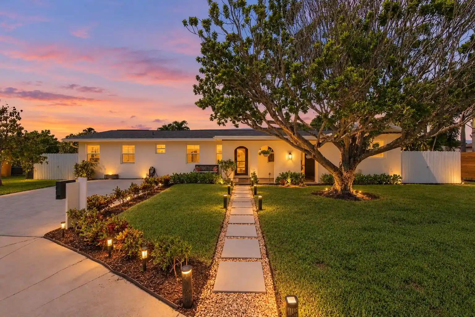 Single family home for sale at 1409 Richard Ln, Lake Worth Beach, FL 33460 | MLS# B26084297