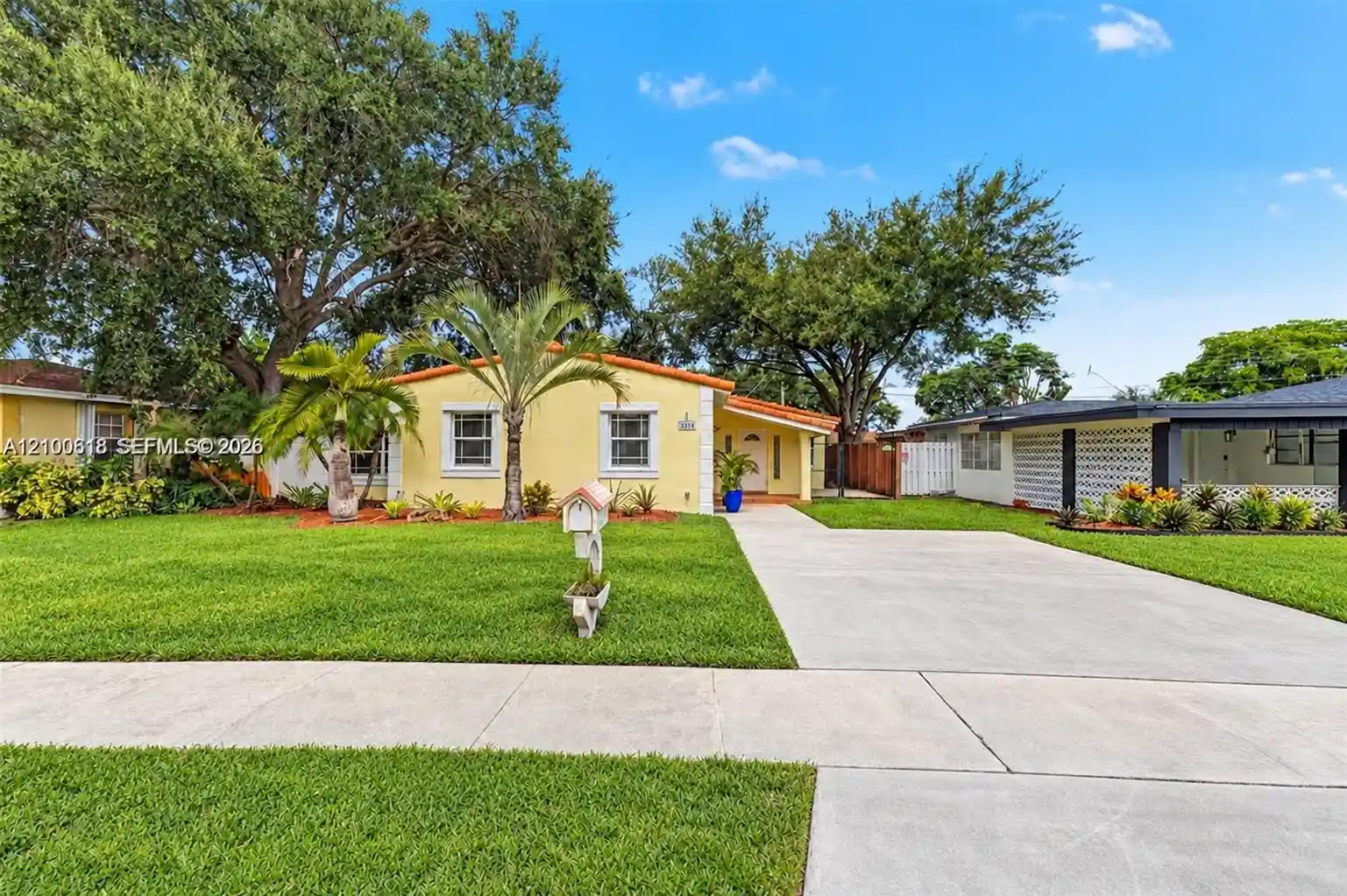 Single family home for sale at 3225 Arthur Ter, Hollywood, FL 33021 | MLS# A12100618