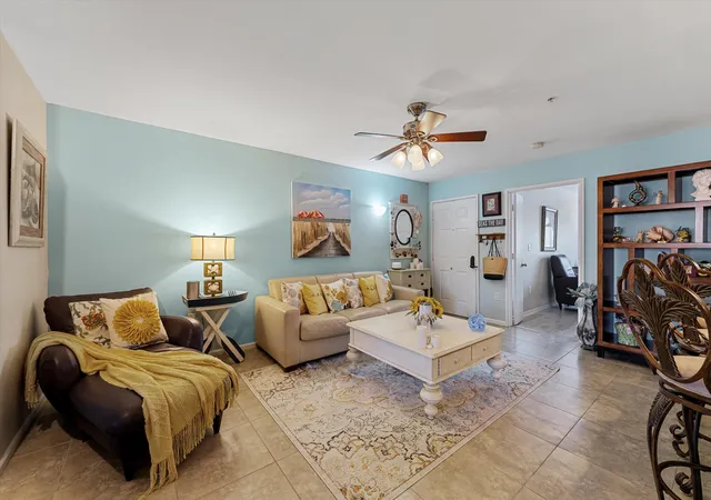 Photo 3 of Condo for sale at 200 Scotia Dr #302, Hypoluxo, FL 33462 | MLS# B26084330 | Listing updated on 2026-10-10