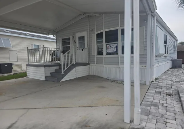 Manufactured home for sale at 5320 SE 65th Terrace, Okeechobee, FL 34974 | MLS# B26084360