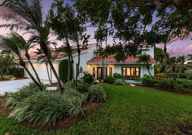 Photo 3 of Single family home for sale at 4304 SE Fairway E, Stuart, FL 34997 | MLS# B26084368 | Listing updated on 2026-10-05
