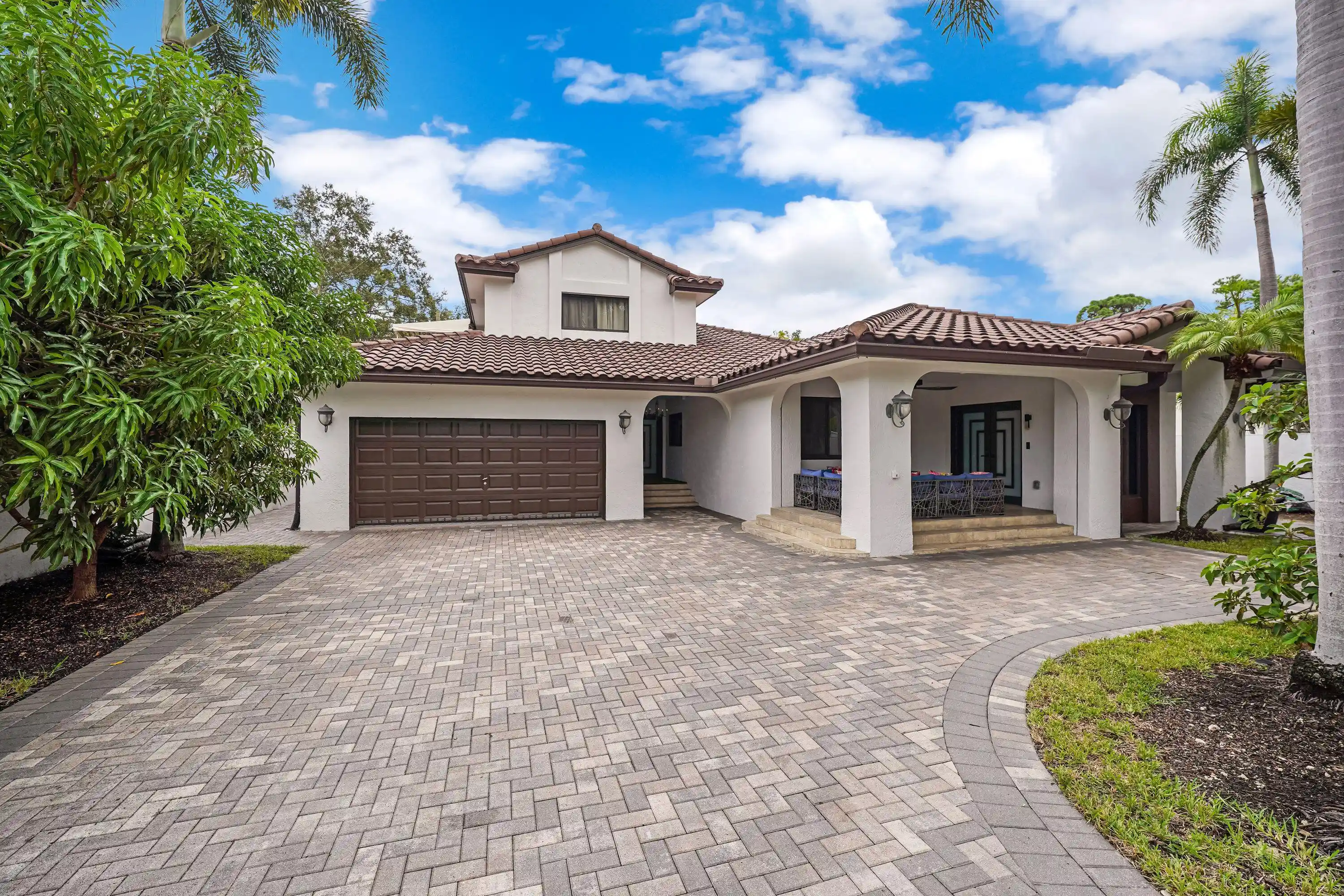 Single family home for sale at 608 SW 17th Street, Fort Lauderdale, FL 33315 | MLS# B26084455
