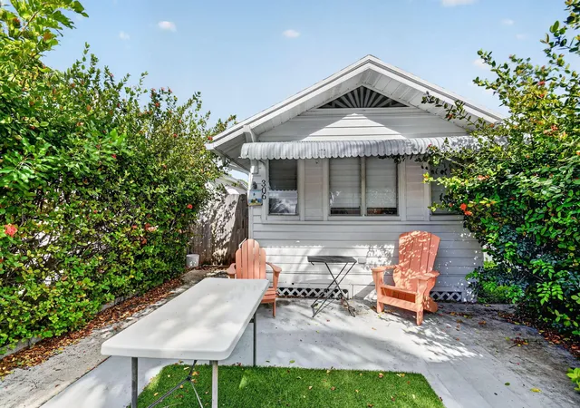 Photo 3 of Single family home for sale at 306 N J St, Lake Worth Beach, FL 33460 | MLS# B26084501 | Listing updated on 2026-10-10