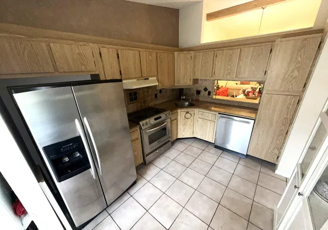 Condo for sale at 1017 Green Pine Blvd #H, West Palm Beach, FL 33409 | MLS# B26084515