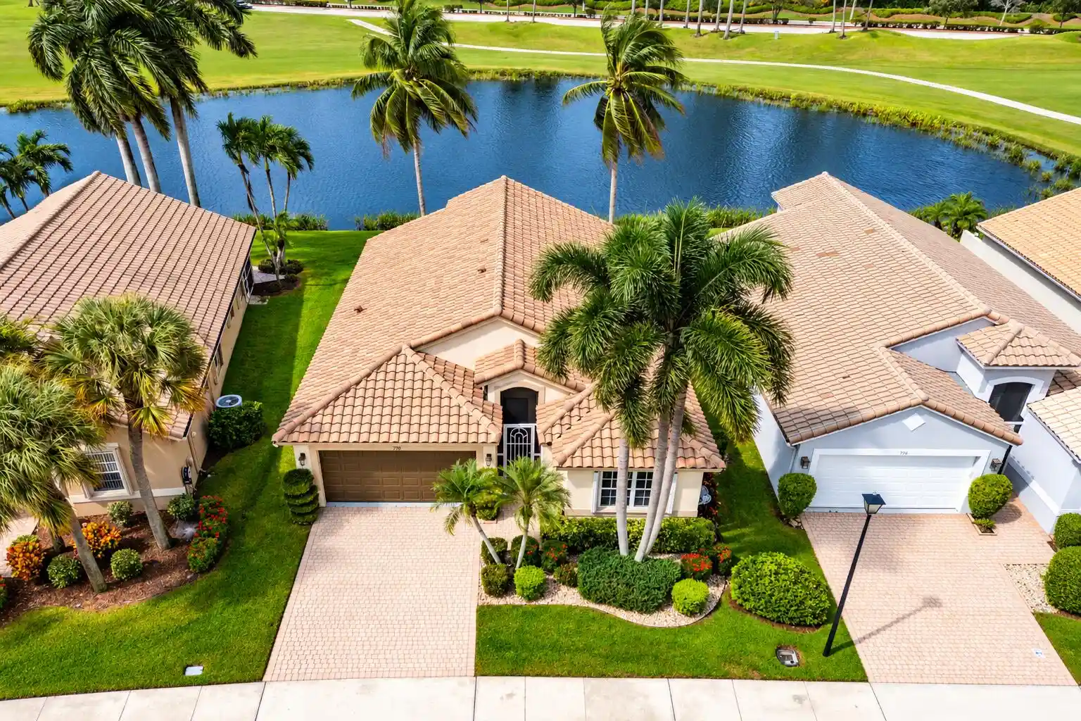 Photo 1 of Sale Pending at 7289 Haviland Cir, Boynton Beach, FL 33437 | MLS# B26084581 | Listing updated on 2026-10-26