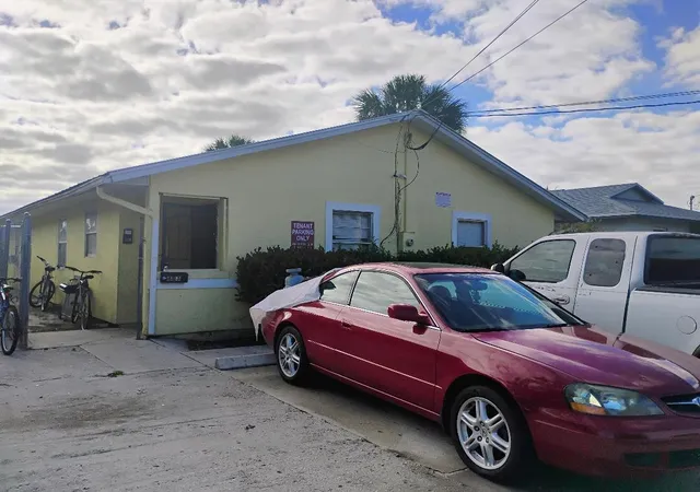 Photo 1 of Multi family home for sale at 803 Se Tarpon Ave, Stuart, FL 34994 | MLS# B26084587 | Listing updated on 2026-10-10