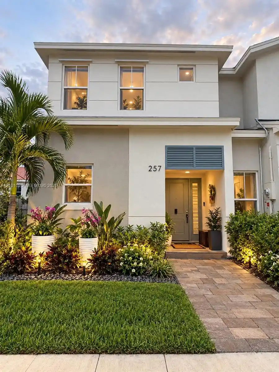 Photo 1 of Townhouse for sale at 257 Ne 3rd Court, Florida City, FL 33034 | MLS# A12101025 | Listing updated on 2026-10-27