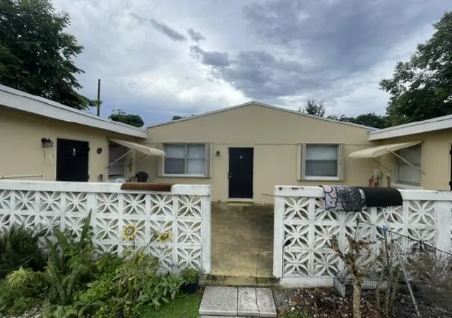 Photo 2 of Multi family home for sale at 5443 Wallis Rd #A, West Palm Beach, FL 33415 | MLS# B26084746 | Listing updated on 2026-10-10