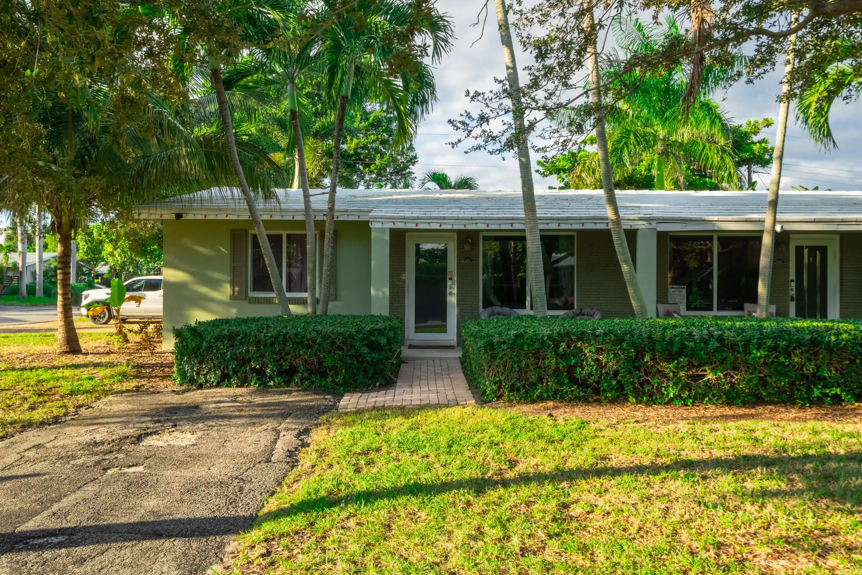Photo 1 of Multi family home for sale at 1401 Ne 21st Street #1-2, Wilton Manors, FL 33305 | MLS# B26084772 | Listing updated on 2026-10-29