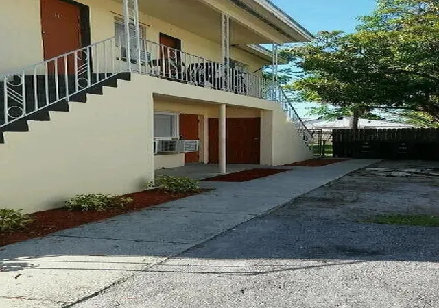 Photo 2 of Multi family home for sale at 516 20th Street #A, West Palm Beach, FL 33407 | MLS# B26084824 | Listing updated on 2026-10-09
