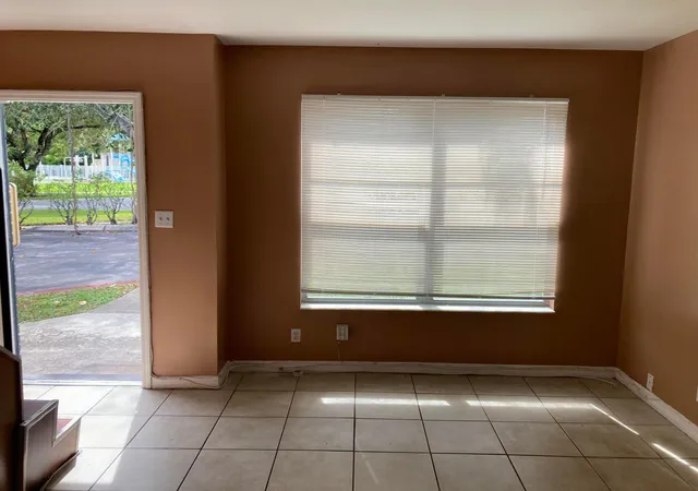 Photo 2 of Townhouse for sale at 4715 Nw 9th Drive #4715, Plantation, FL 33317 | MLS# B26084864 | Listing updated on 2026-10-06