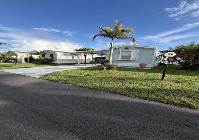 Manufactured home for sale at 1601 US Hwy 441 SE #98, Okeechobee, FL 34974 | MLS# B26084877