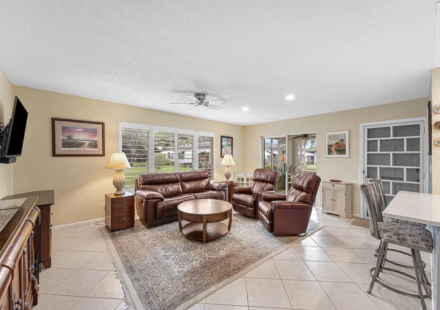Photo 4 of House for sale at 572 High Point Dr #D, Delray Beach, FL 33445 | MLS# B26084949 | Listing updated on 2026-10-10