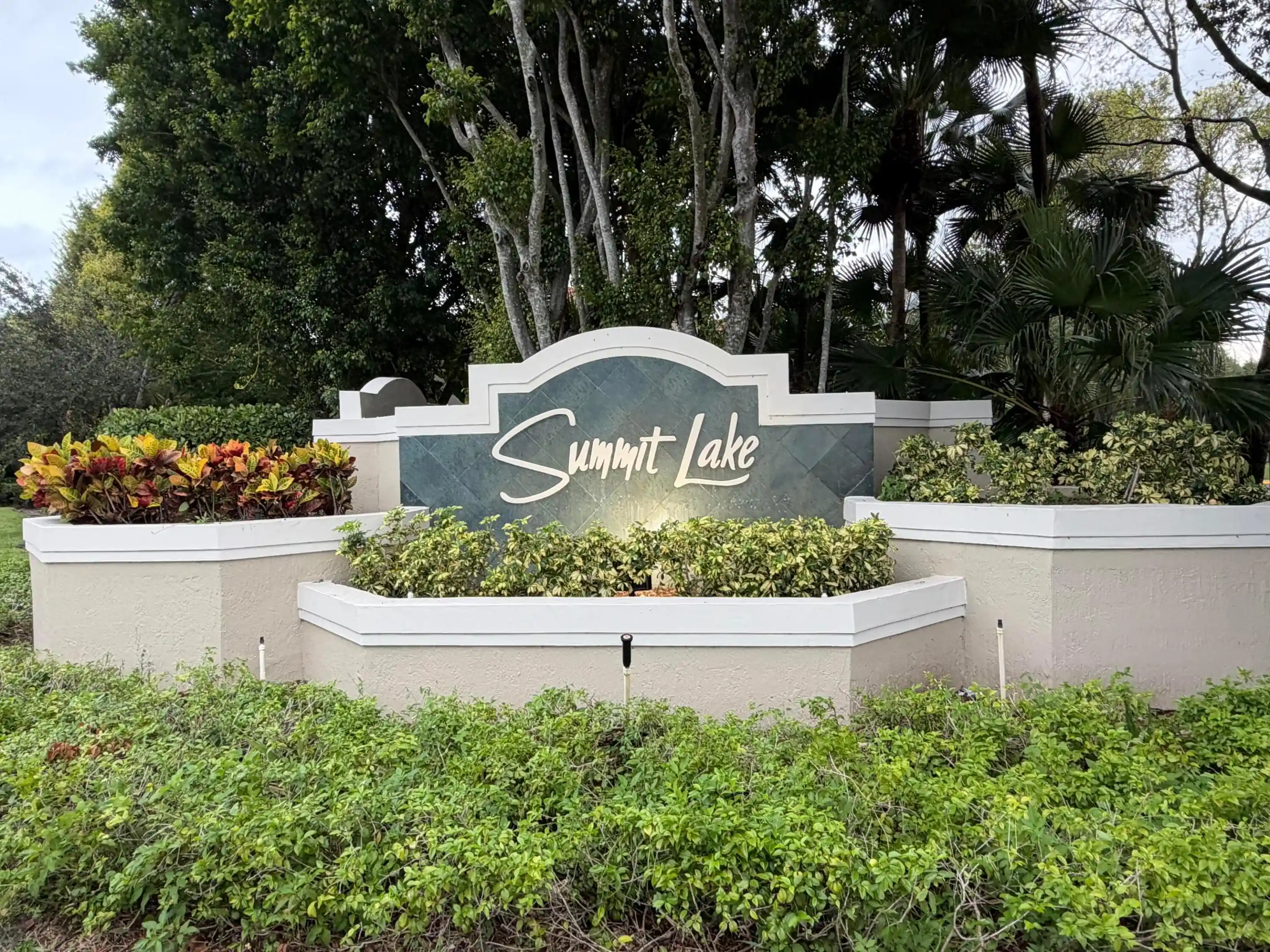 Photo 1 of Townhouse for sale at 804 Summit Lake Dr, West Palm Beach, FL 33406 | MLS# B26084976 | Listing updated on 2026-10-29