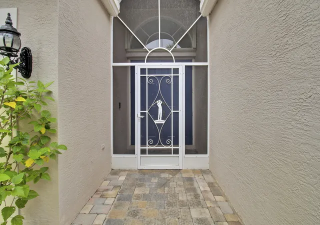Photo 3 of Single family home for sale at 6815 Se Twin Oaks Cir, Stuart, FL 34997 | MLS# B26084980 | Listing updated on 2026-10-08