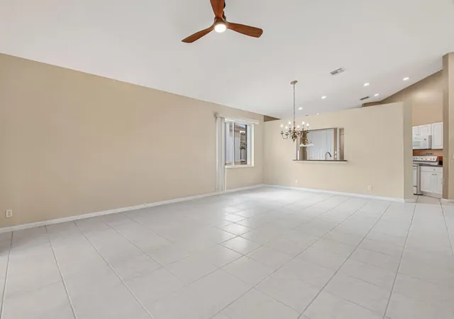 Photo 3 of Single family home for sale at 8067 Bellafiore Way, Boynton Beach, FL 33472 | MLS# B26085125 | Listing updated on 2026-10-09